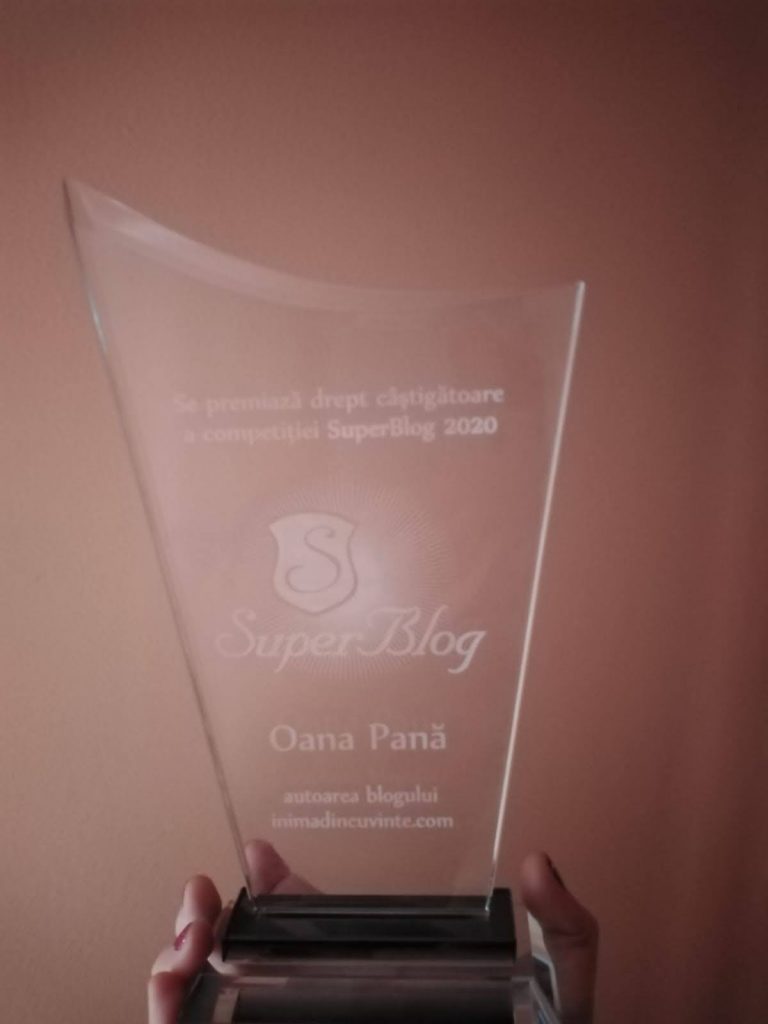 Trofeu SuperBlog Oana Pană